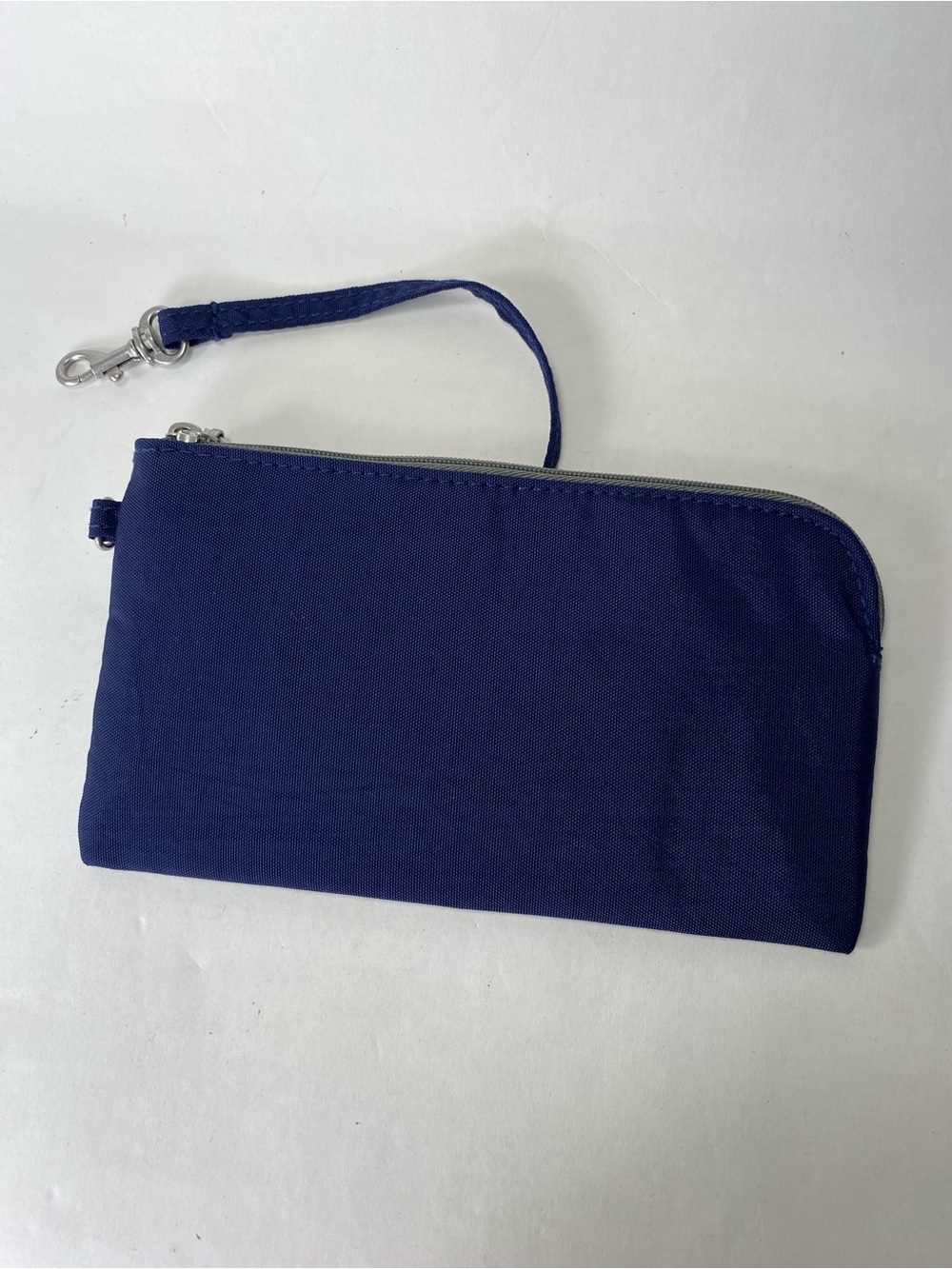 Baggallini Deep Purple Light Blue Wristlet with Strap - Picture 6 of 12